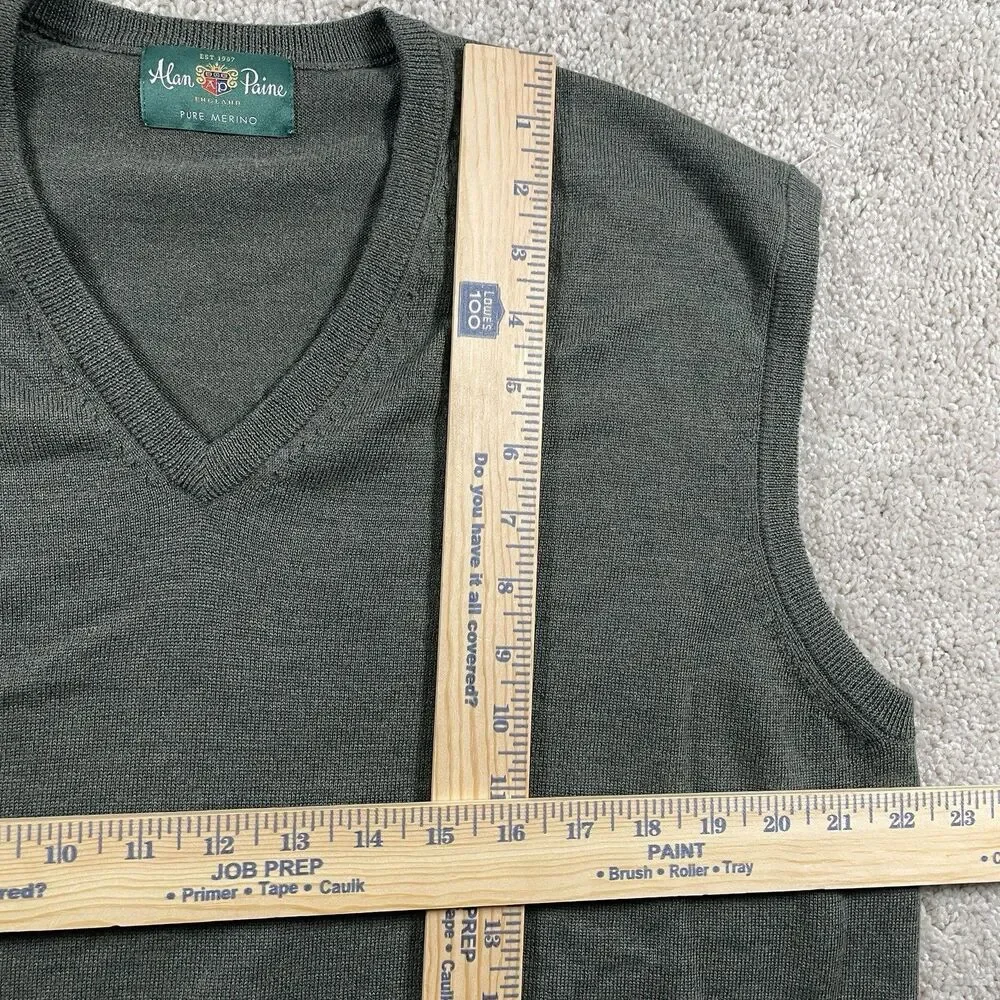 Vintage Alan Paine Men’s V-Neck Sweater Vest Gray Merino Wool UK 46 EUR 54 US XL